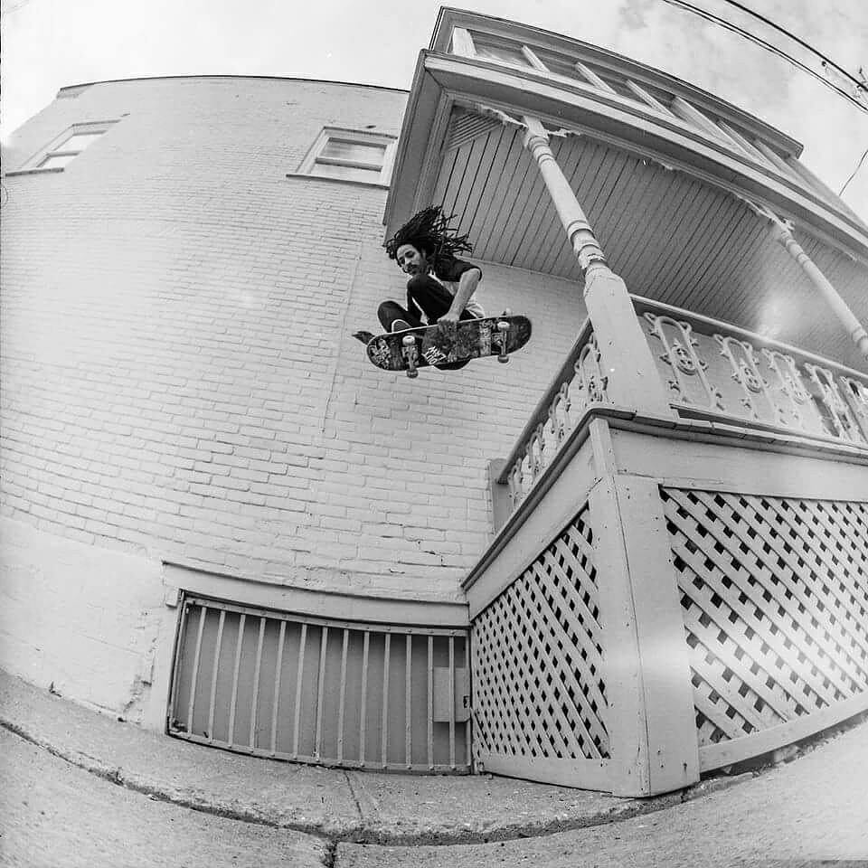 Jessy Jean Bart Boneless Tuck Knee
